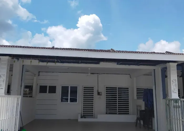Angah Homestay